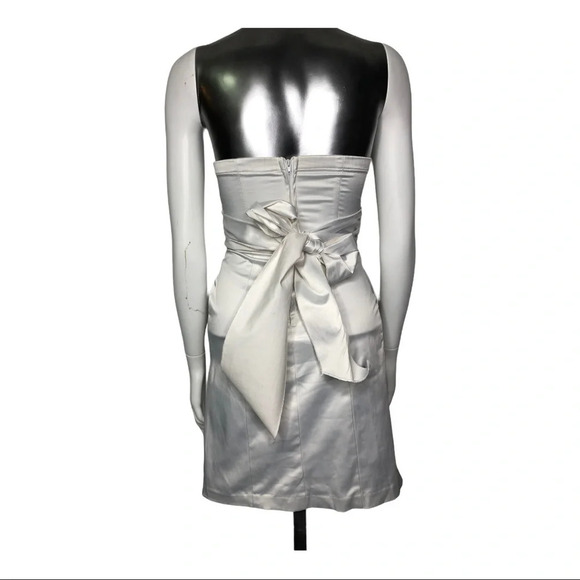 🛍️3/$40 Sakura White Polished Cotton Strapless Dress Size Extra Small - Picture 4 of 4